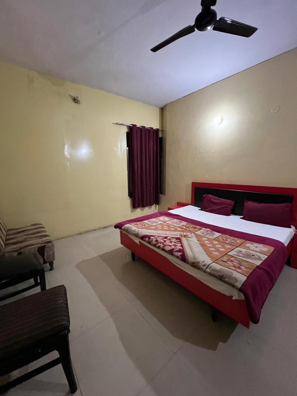 Hotel Skylark Amritsar Exterior foto