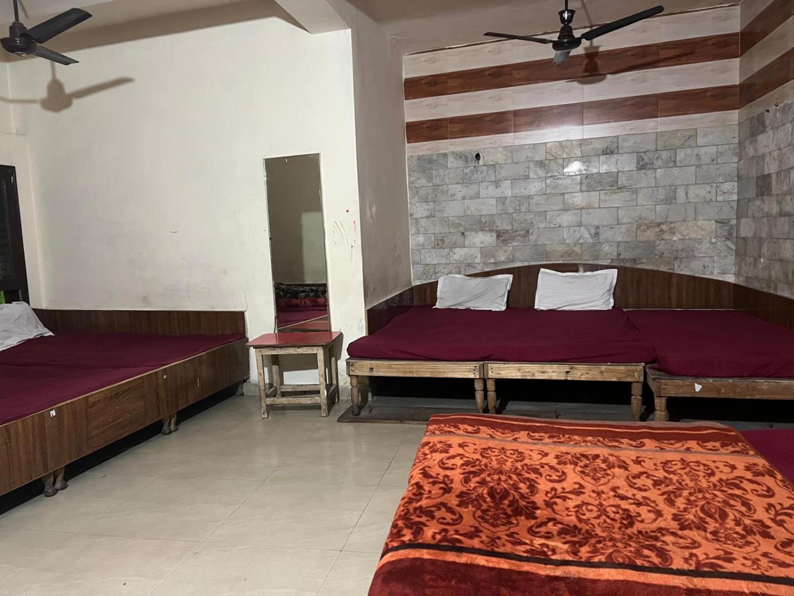 Hotel Skylark Amritsar Exterior foto